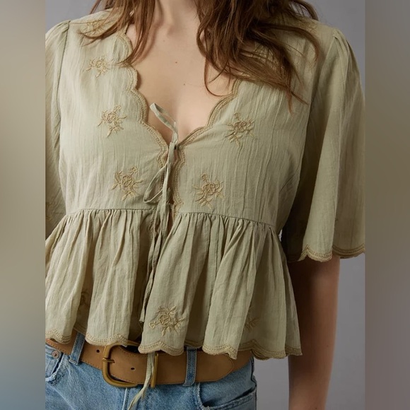 Tops - American Eagle Sage Green Embroidered Tie-Front Blouse Size Small